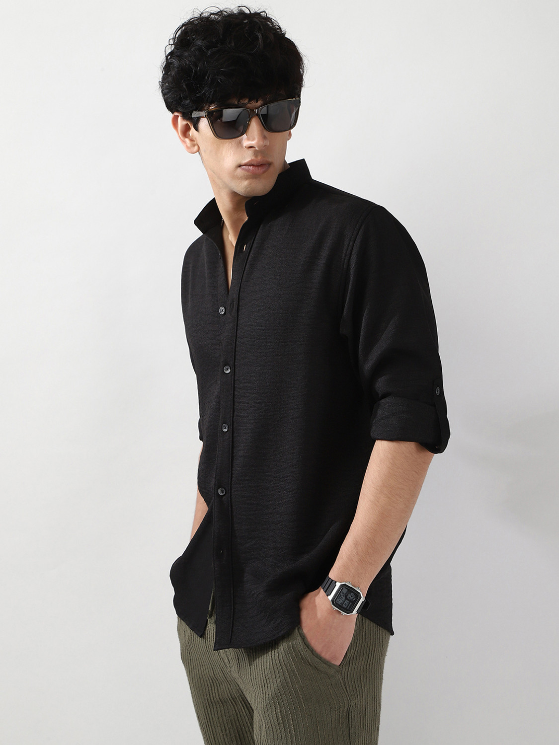 Image of Urbano Fashion Men Solid Casual Black Shirt