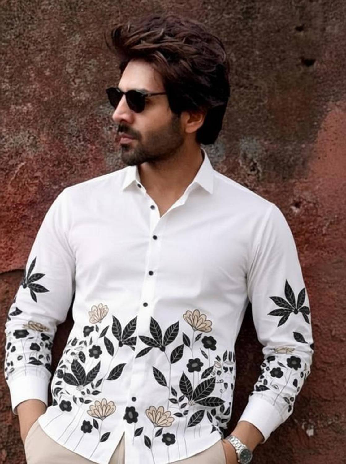 SEVENTEENSTITCH Men Printed, Floral Print Casual White, Black, Beige Shirt