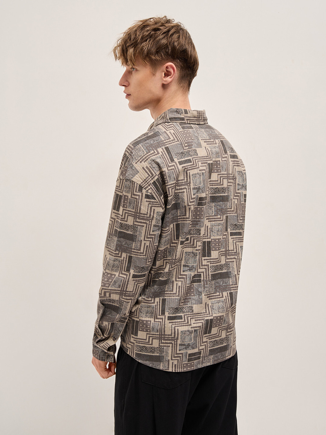 Image of THE BEAR HOUSE Men Printed Casual Beige Shirt