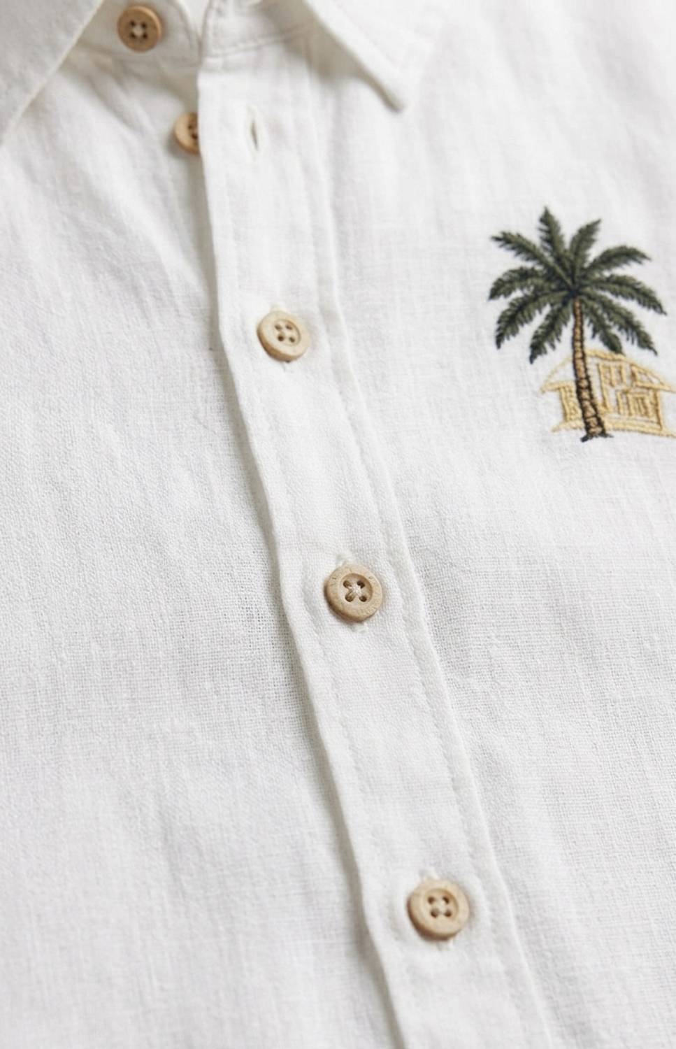 BE UNIQUE MENS Embroidered Casual White Shirt - Image 4