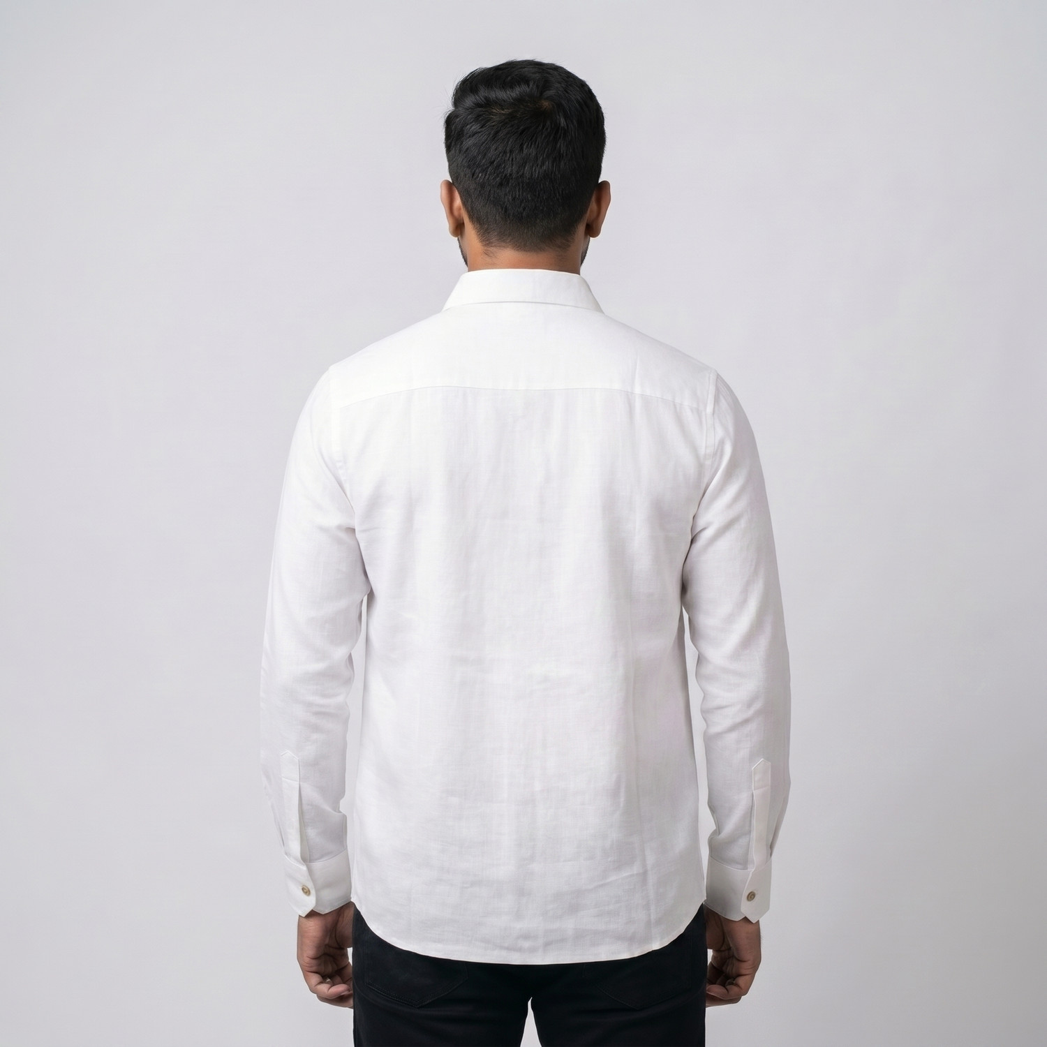 Image of FORMALFLY Men Solid Casual White Shirt