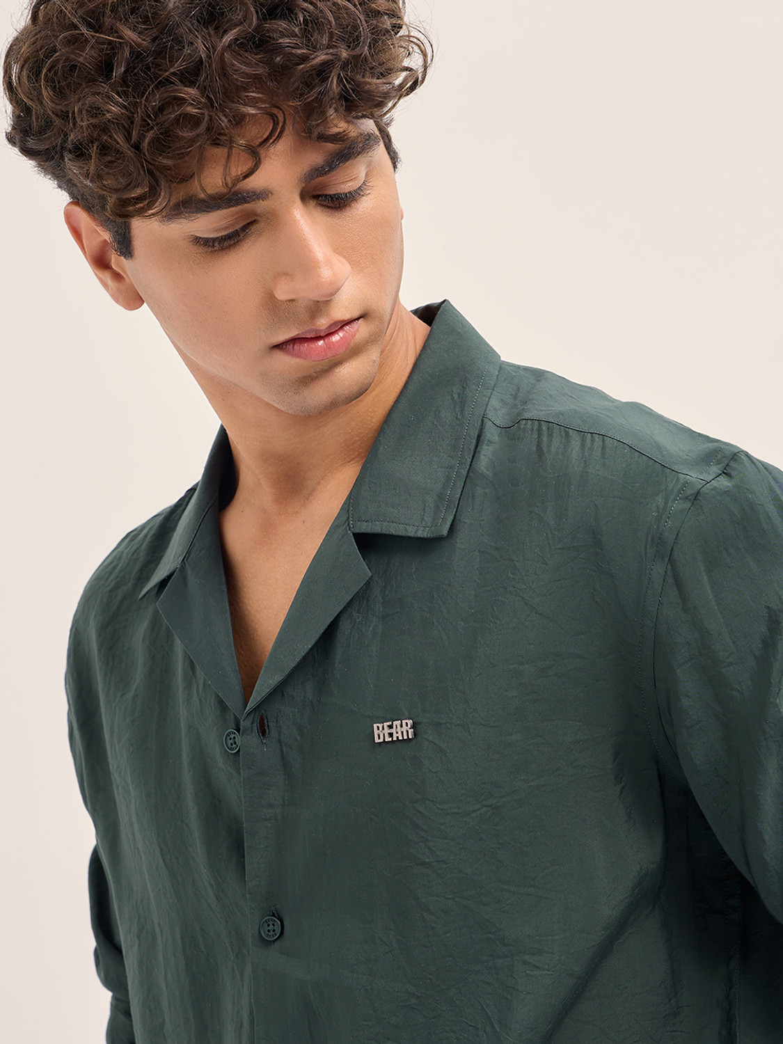 Image of THE BEAR HOUSE Men Solid Casual Green Shirt