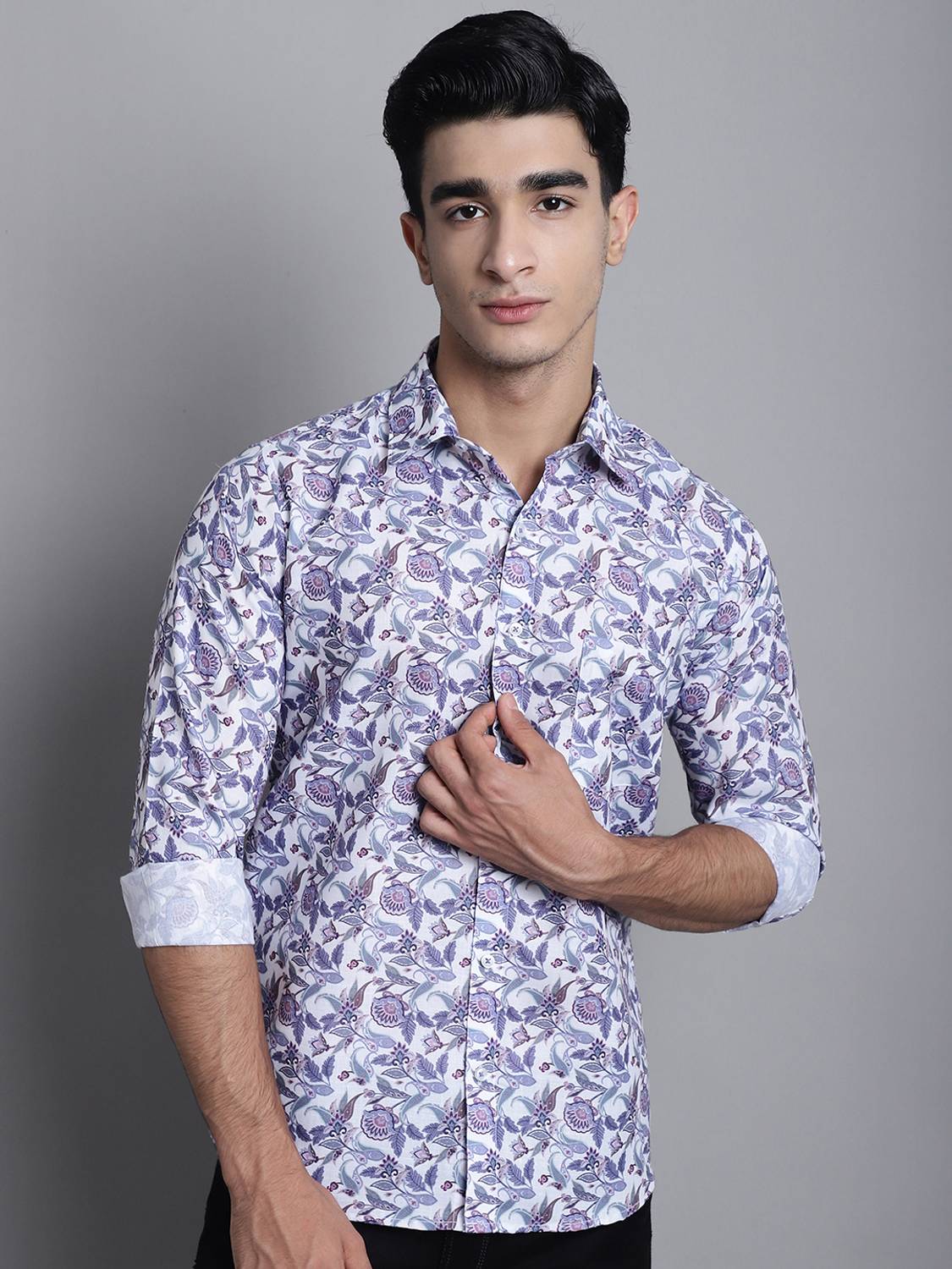 ARMAAN ETHNIC Men Printed Casual Purple Shirt