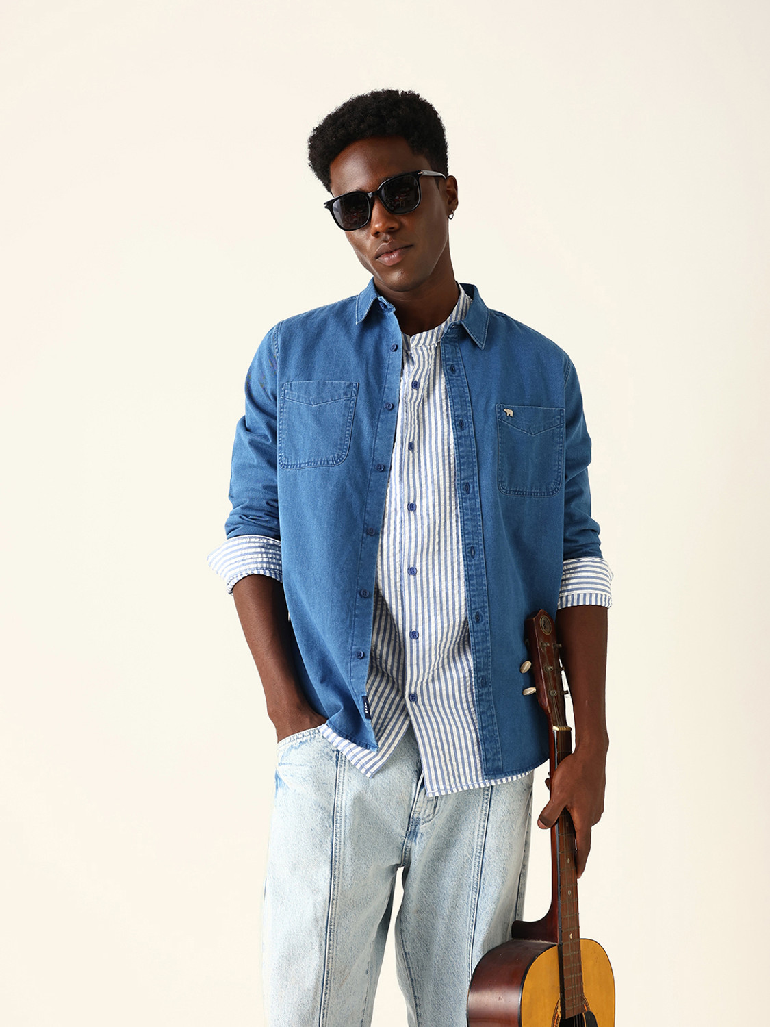 Image of THE BEAR HOUSE Men Solid Casual Blue Shirt