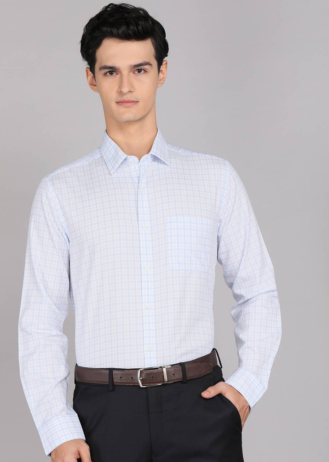 ARROW Men Slim Fit Checkered Cut Away Collar Formal Shirt