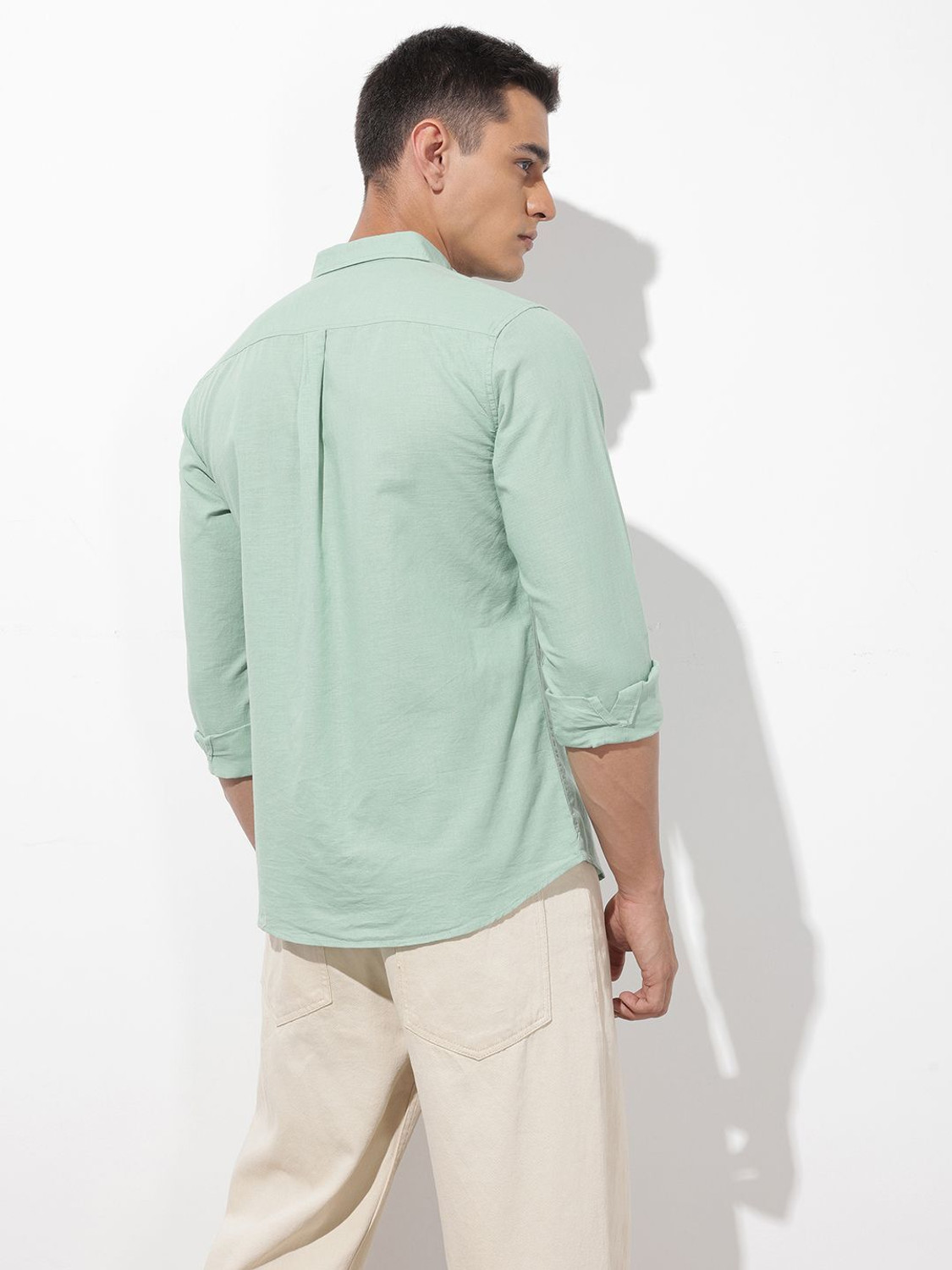 Image of Roadster Men Solid Casual Green Shirt