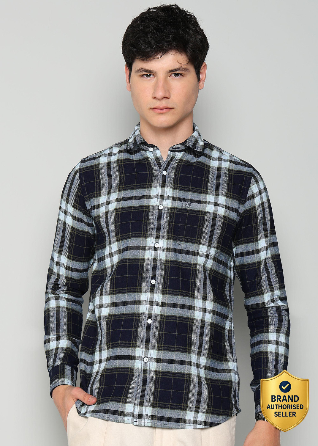 INTEGRITI Men Checkered Casual Dark Green Shirt