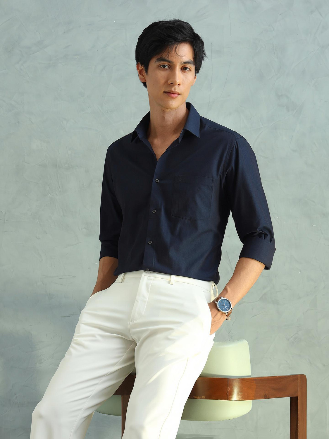 Image of ARROW Men Slim Fit Solid Spread Collar Formal Shirt