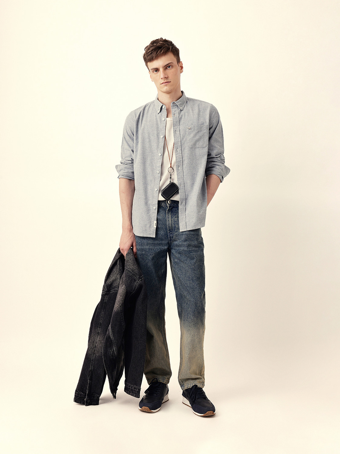 Image of THE BEAR HOUSE Men Solid Casual Grey Shirt