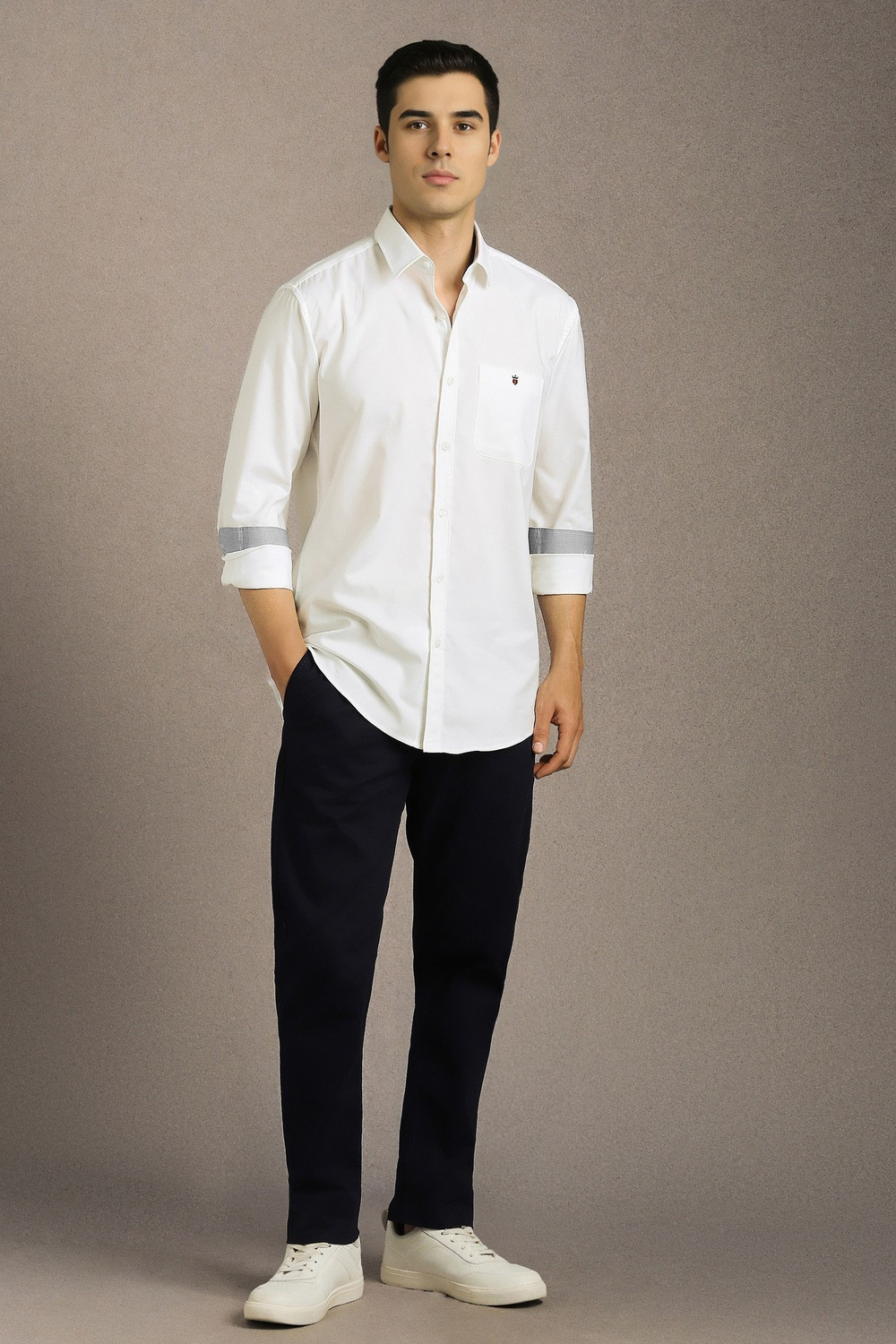 Image of LOUIS PHILIPPE Men Solid Casual White Shirt