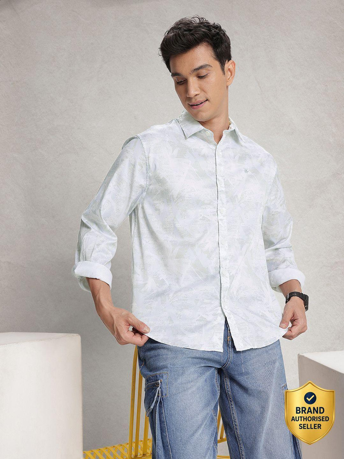 Image of WROGN Men Printed Casual Green Shirt