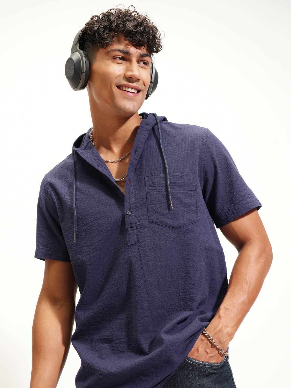 Image of HIGHLANDER Men Solid Casual Purple Shirt