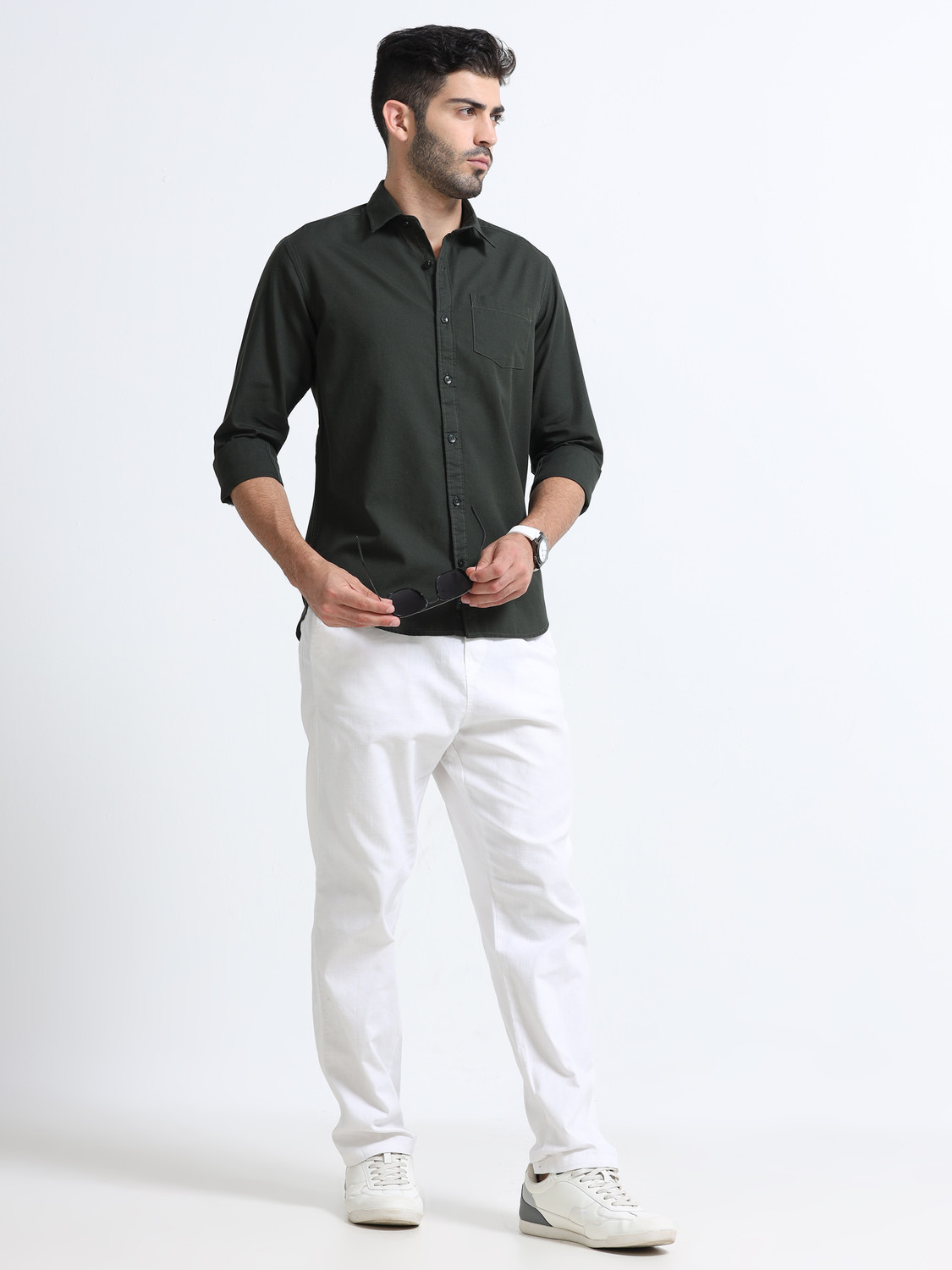 Image of UNSEEN Men Solid Casual Green Shirt