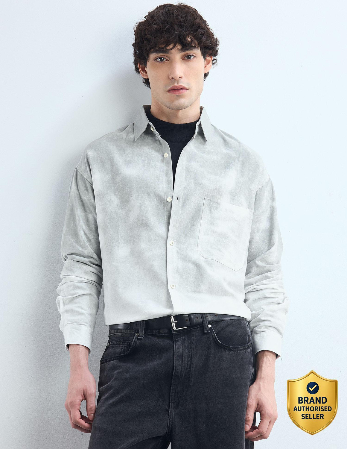 Image of FLYING MACHINE Men Relaxed Fit Dyed /Ombre Spread Collar Casual Shirt