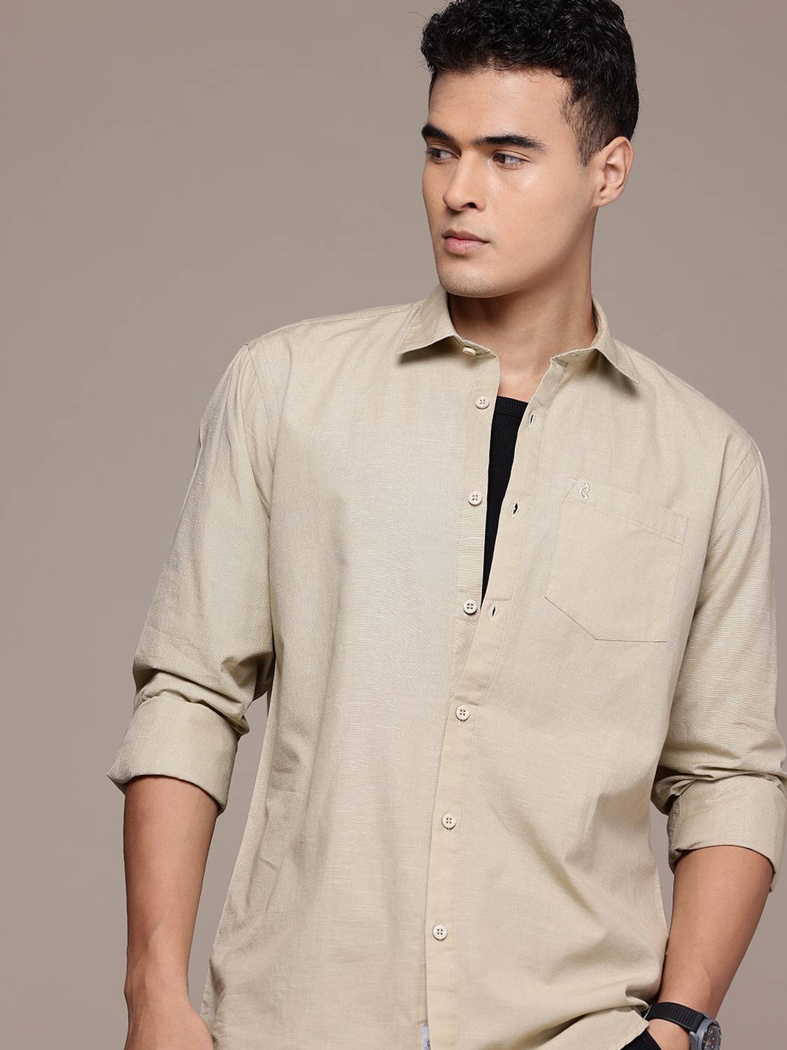 BLUE SQUAD Men Slim Fit Solid Spread Collar Casual Shirt