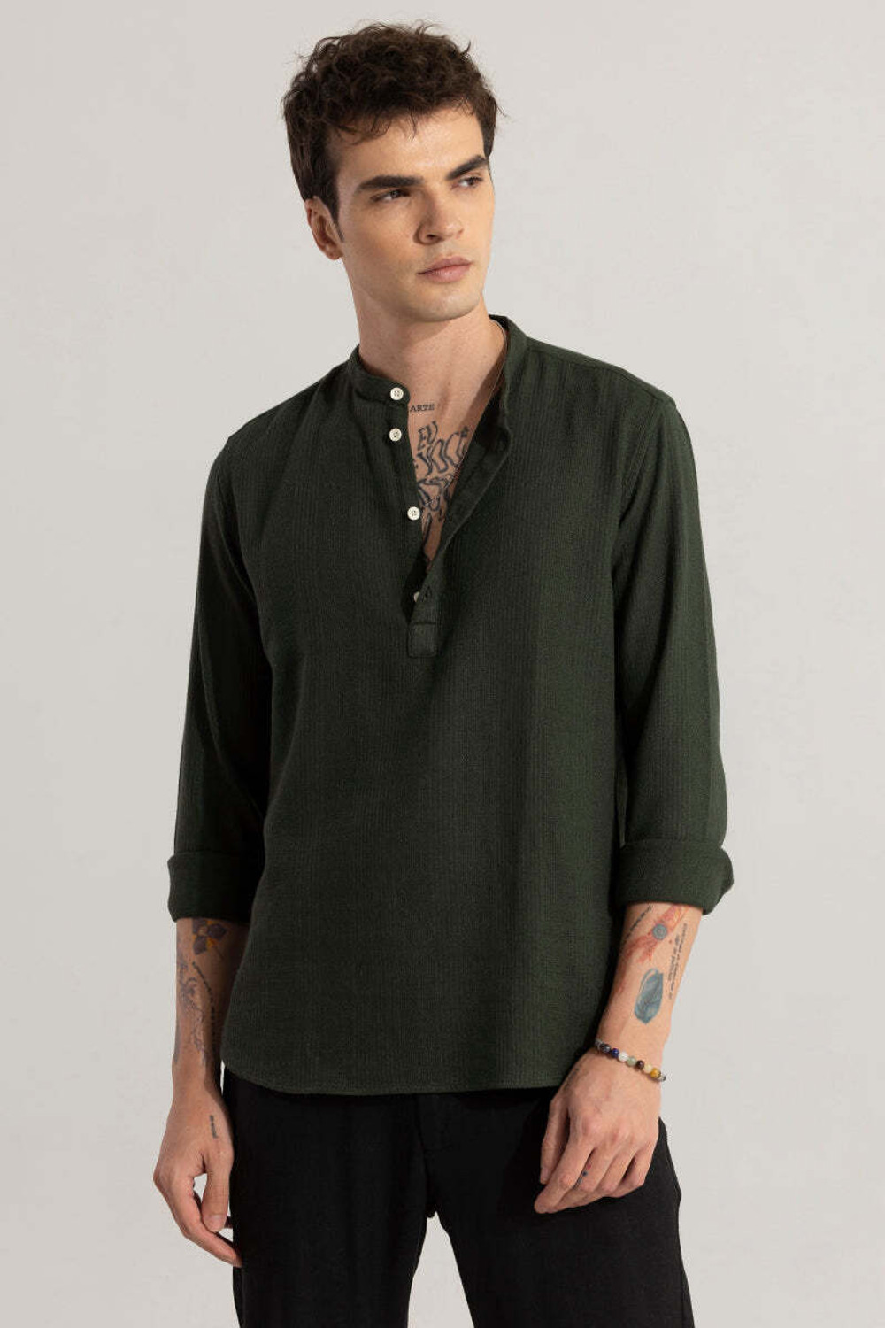 Image of Snitch Men Solid Straight Kurta