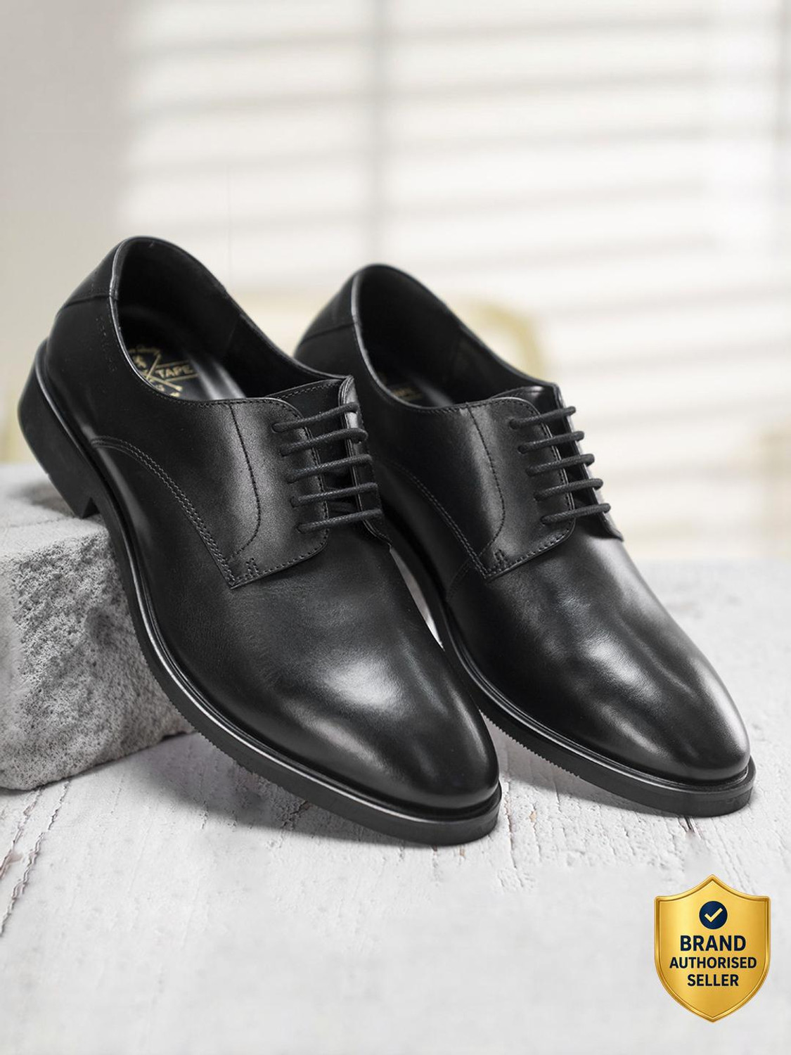 Image of RED TAPE Leather Derby Shoes for Refined Daily Formal Style Lace Up For Men