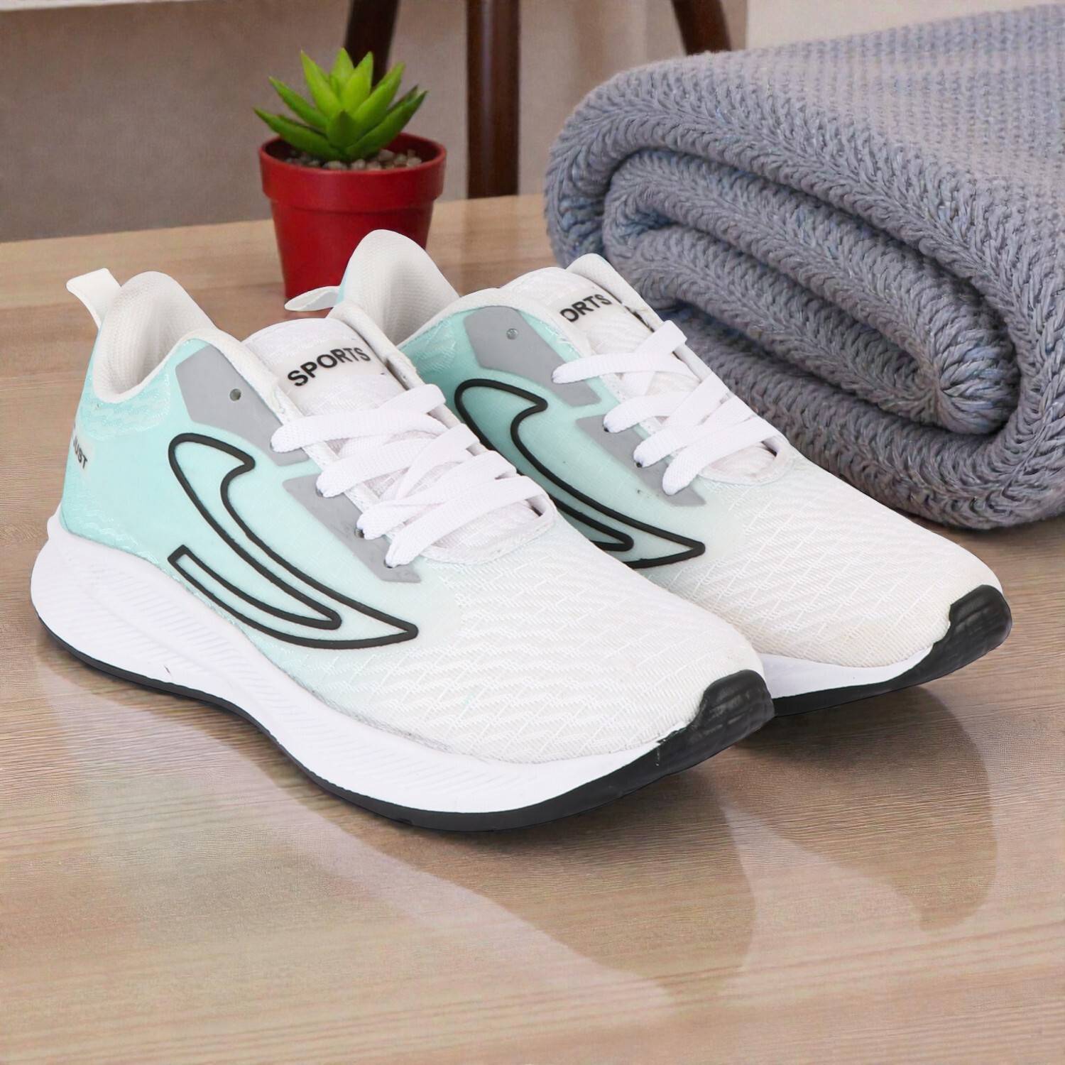 wildemark Running Shoes For Men White - Image 1