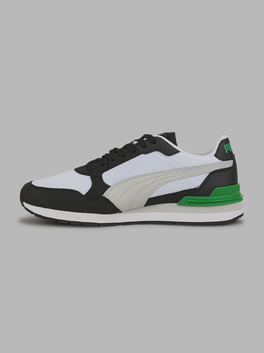 Image of PUMA ST Runner v4 Mesh Sneakers For Men