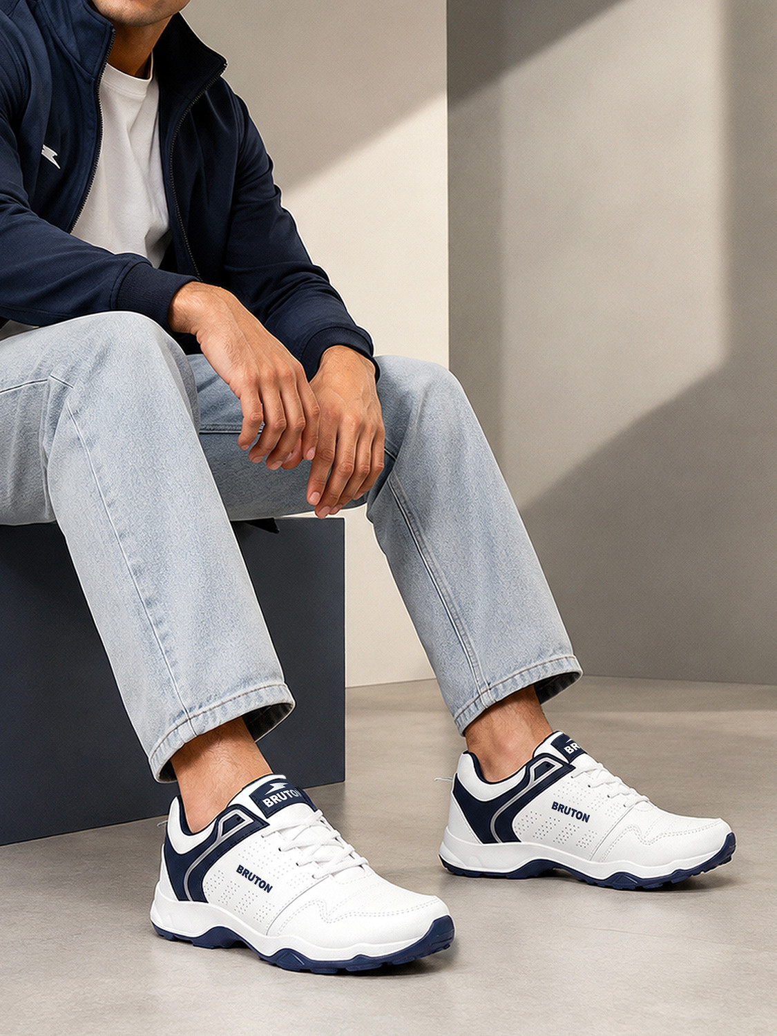Image of BRUTON TRACE-720 | Casual Sneakers For Men