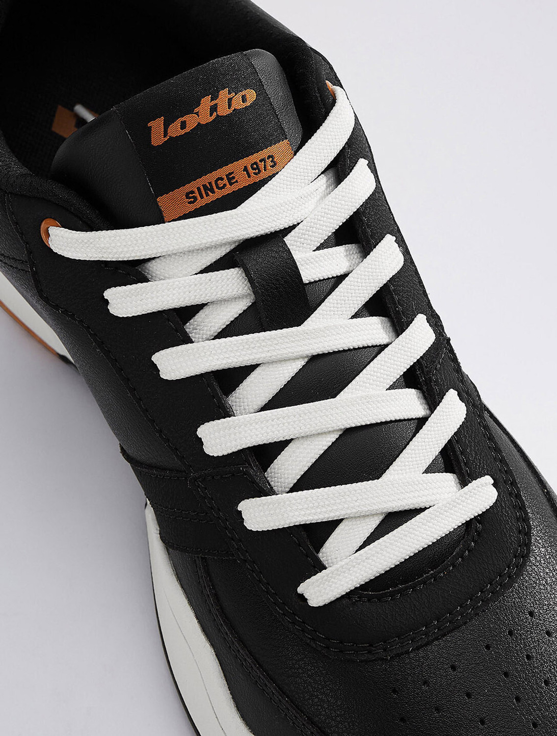 Image of LOTTO Hoop Star Citta Sneakers For Men