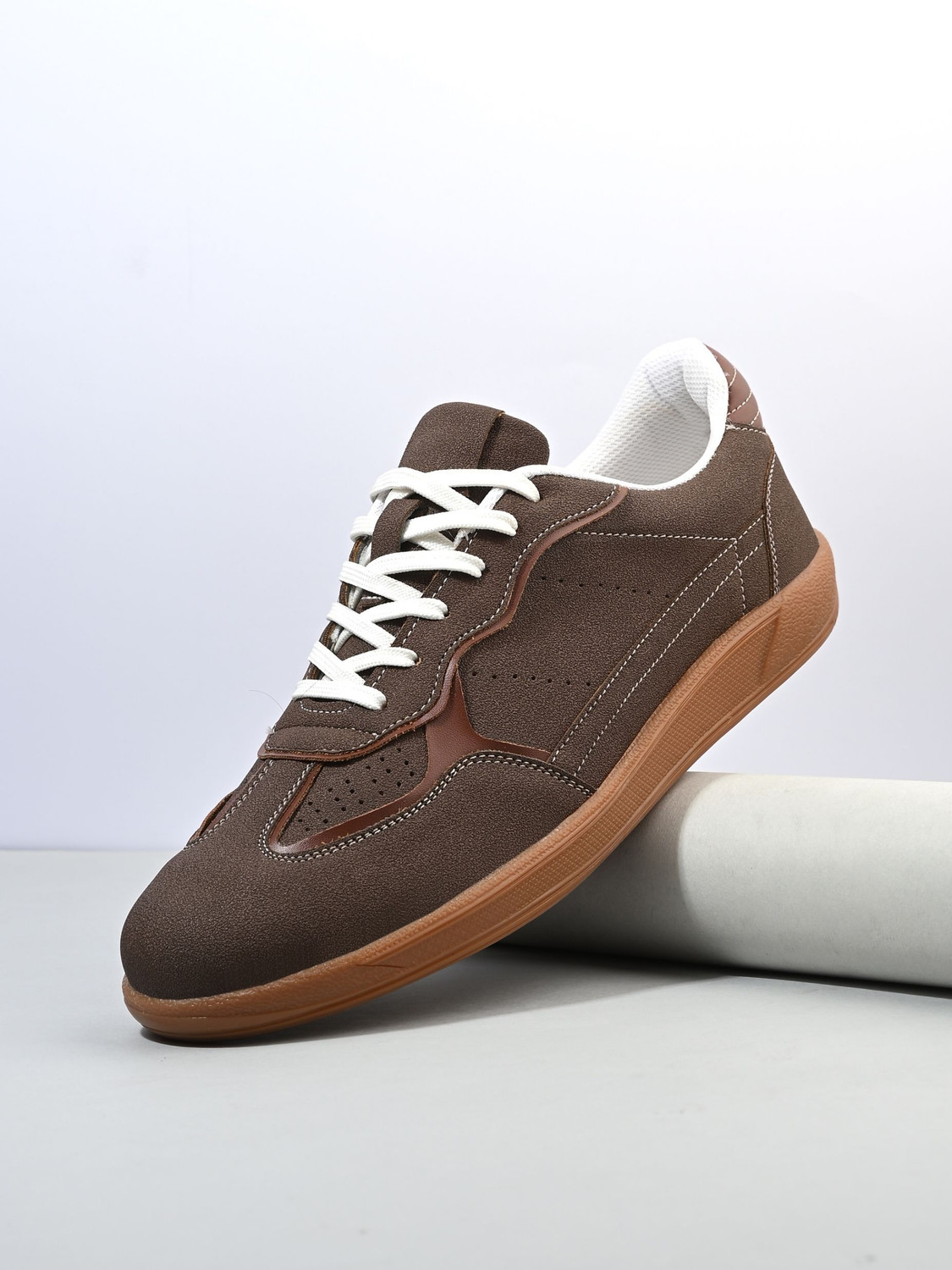 Image of Roadster Sneakers For Men