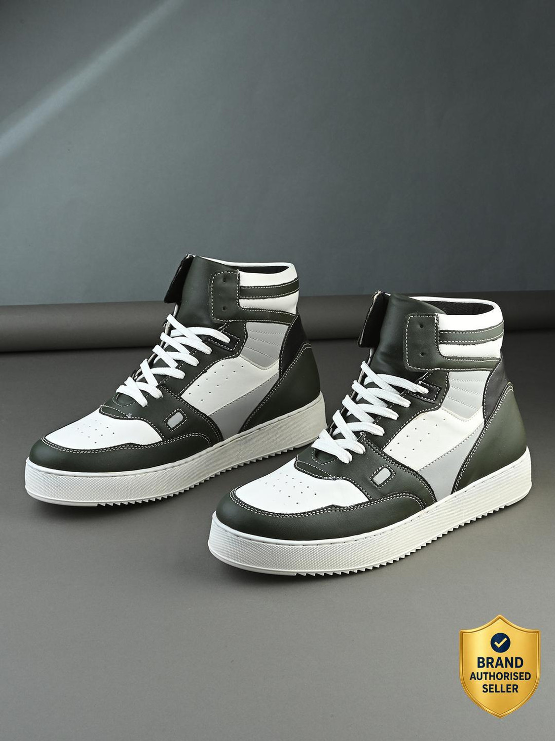 Image of Roadster Sneakers For Men