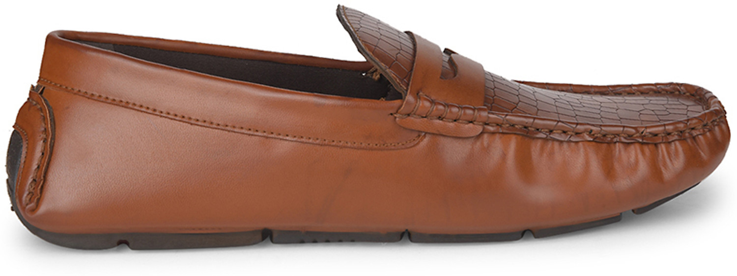 Image of Bata Bata Men's Loafers - Classic Style with Everyday Comfort Loafers For Men