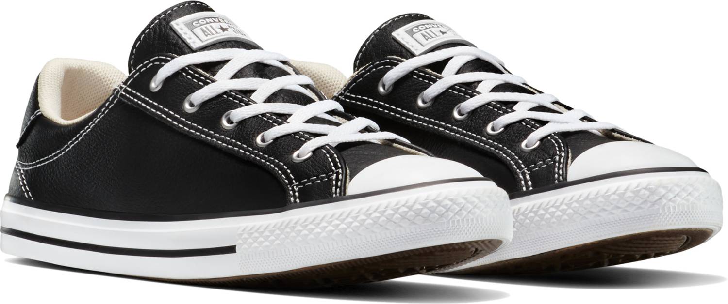 Converse Chuck Taylor All Star Dainty Lucky Low Top Leather Sneak