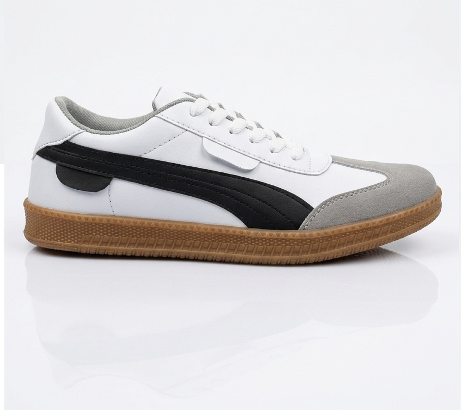 Image of house of common Badminton Shoes For Men