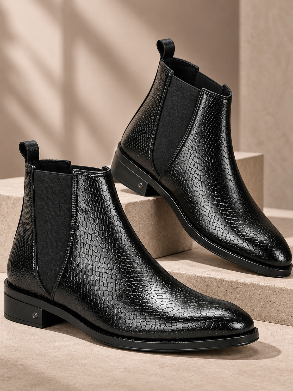 Image of KILLER Chelsea Boot Boots For Men (Black, 8)