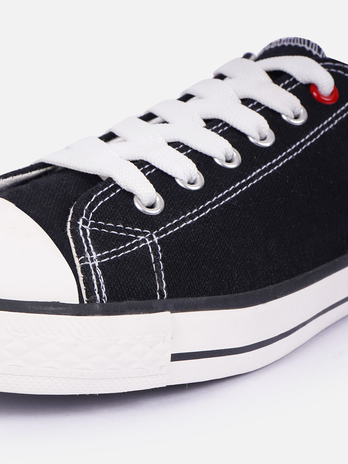 Image of Roadster Sneakers For Men