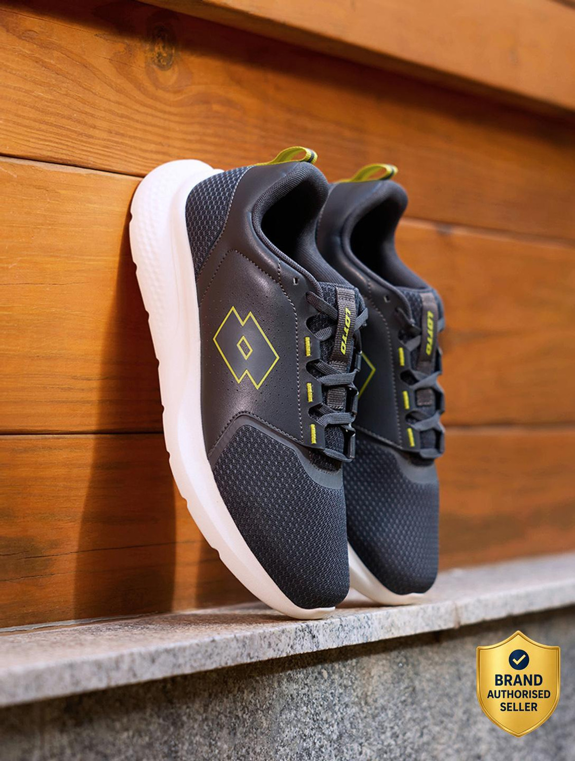 Image of LOTTO Flowalk Walking Shoes For Men