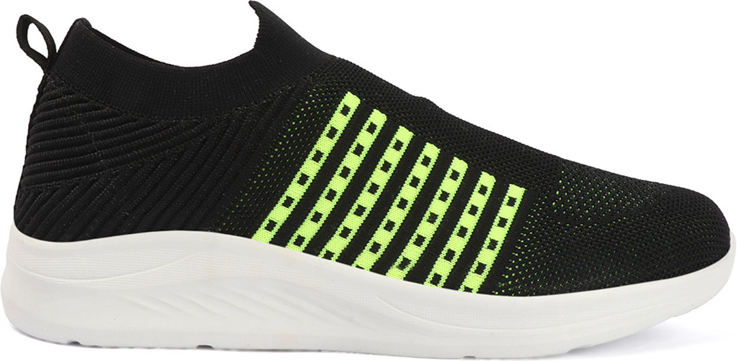 Image of HRX by Hrithik Roshan Walking Shoes For Men