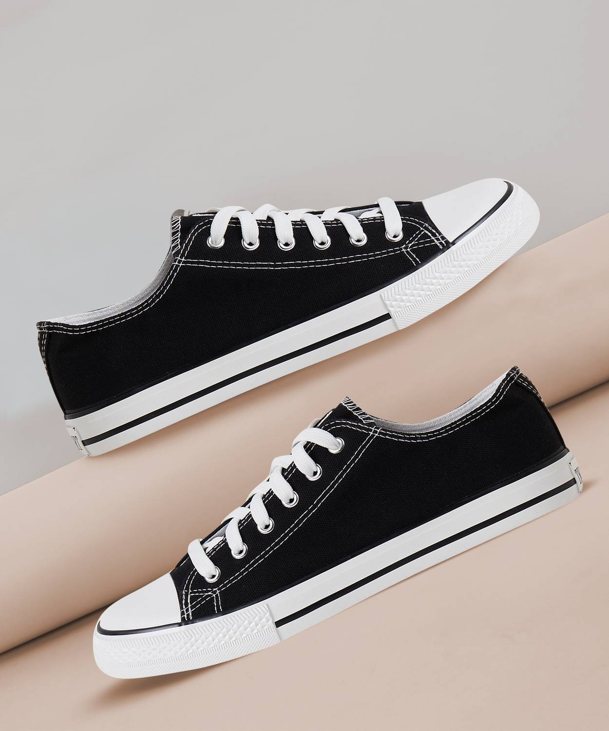 MOZAFIA Canvas Casuals Shoes for Men (Black)