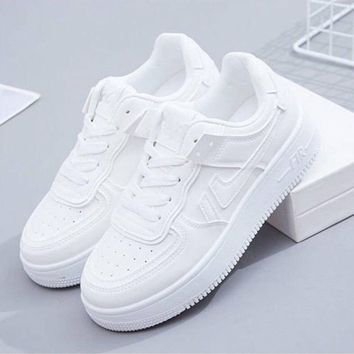 TERRA TRADERS Men's White Sneakers - Image 1