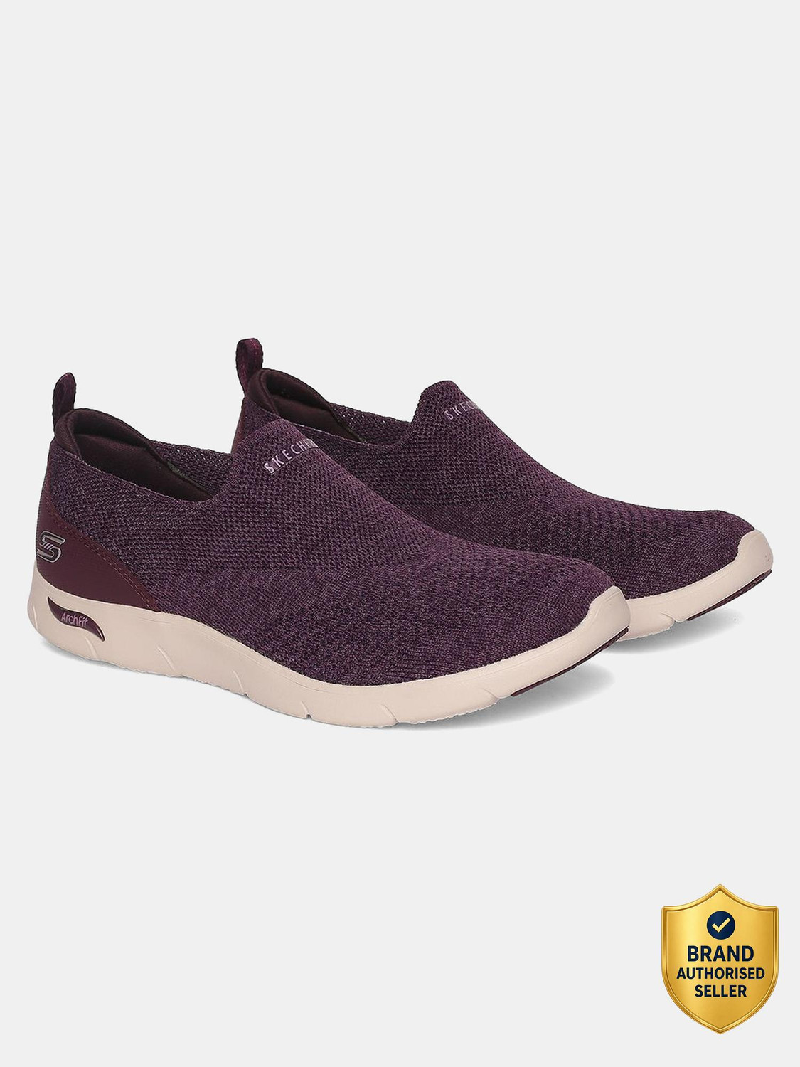 Skechers ARCH FIT REFINE - DON'T GO Casuals For Women