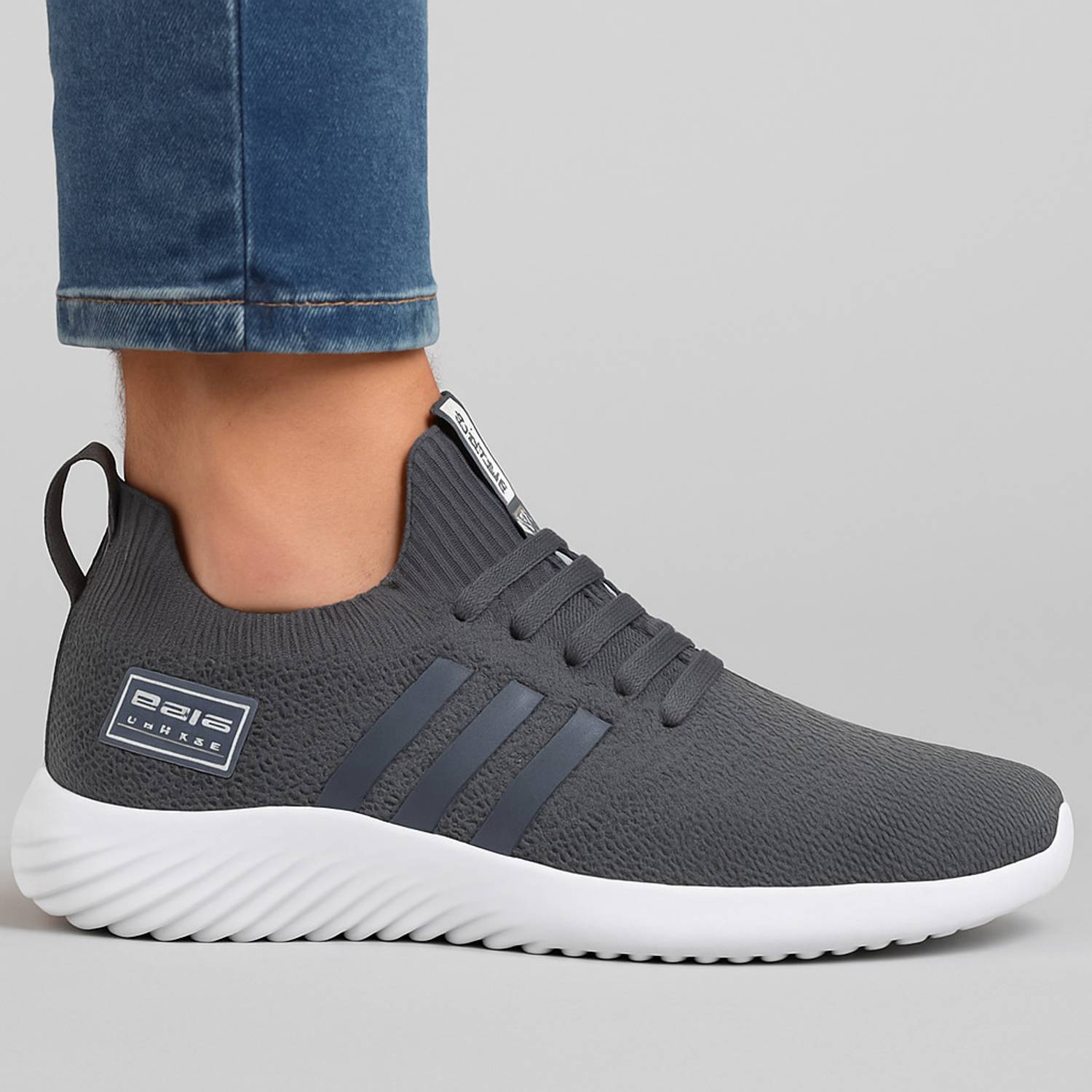 ＊t＊ TRV MAMU N-95 SPORTS SHOES Sneakers For Men - Buy TRV MAMU N-95
