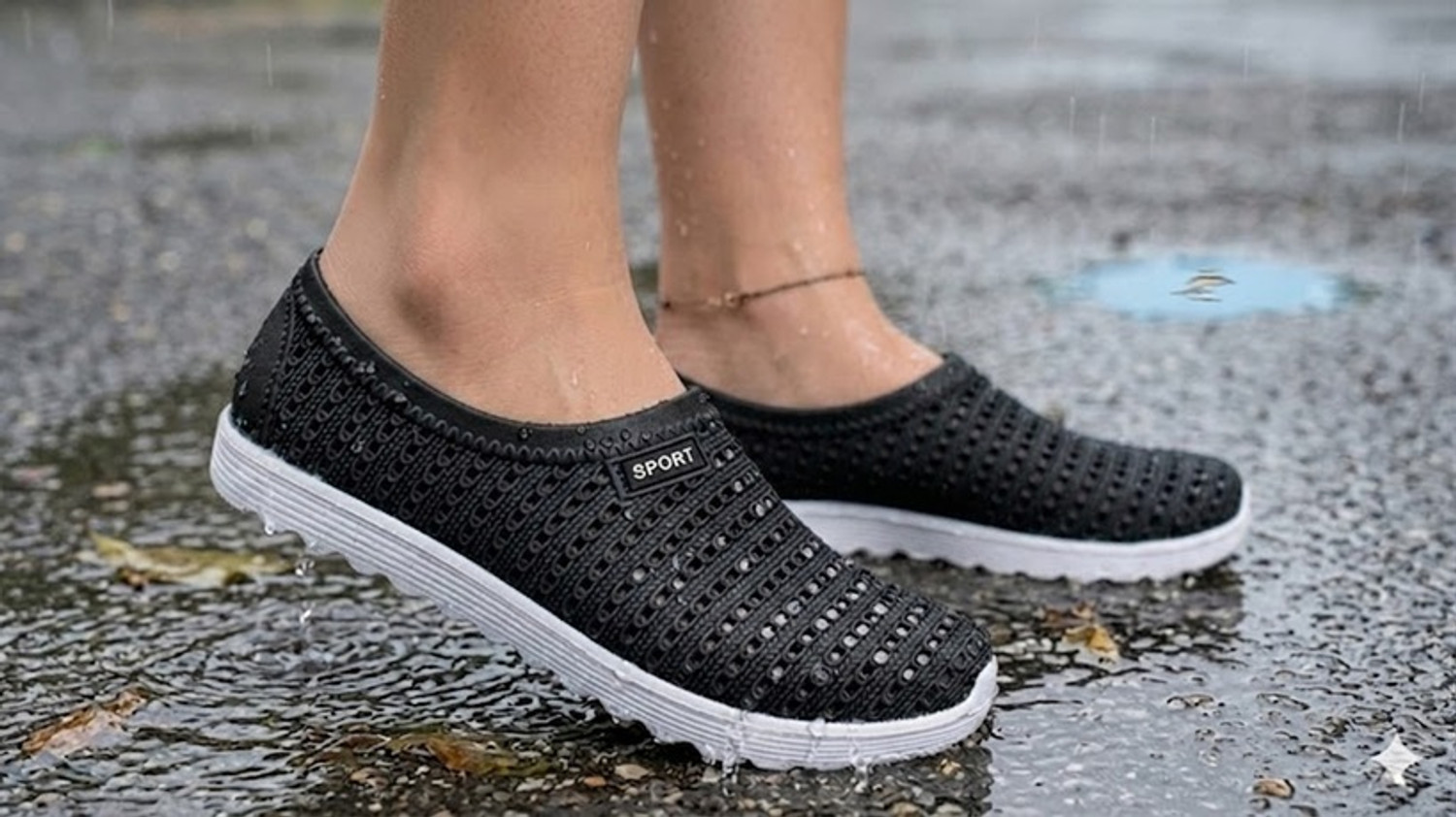 Image of jak alis Outdoors For Women
