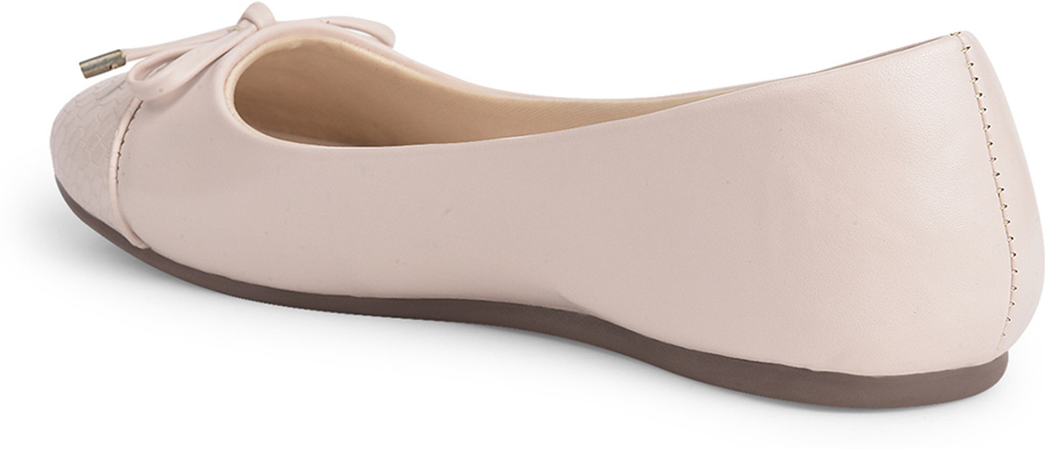 Image of Bata Women Bellies