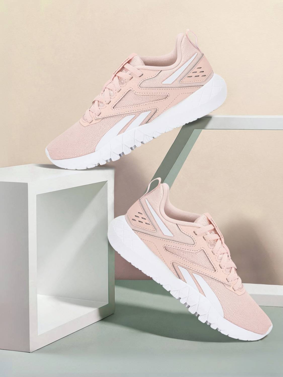 REEBOK FLEXAGON ENERGY TR 4 Training & Gym Shoes For Women (Pink