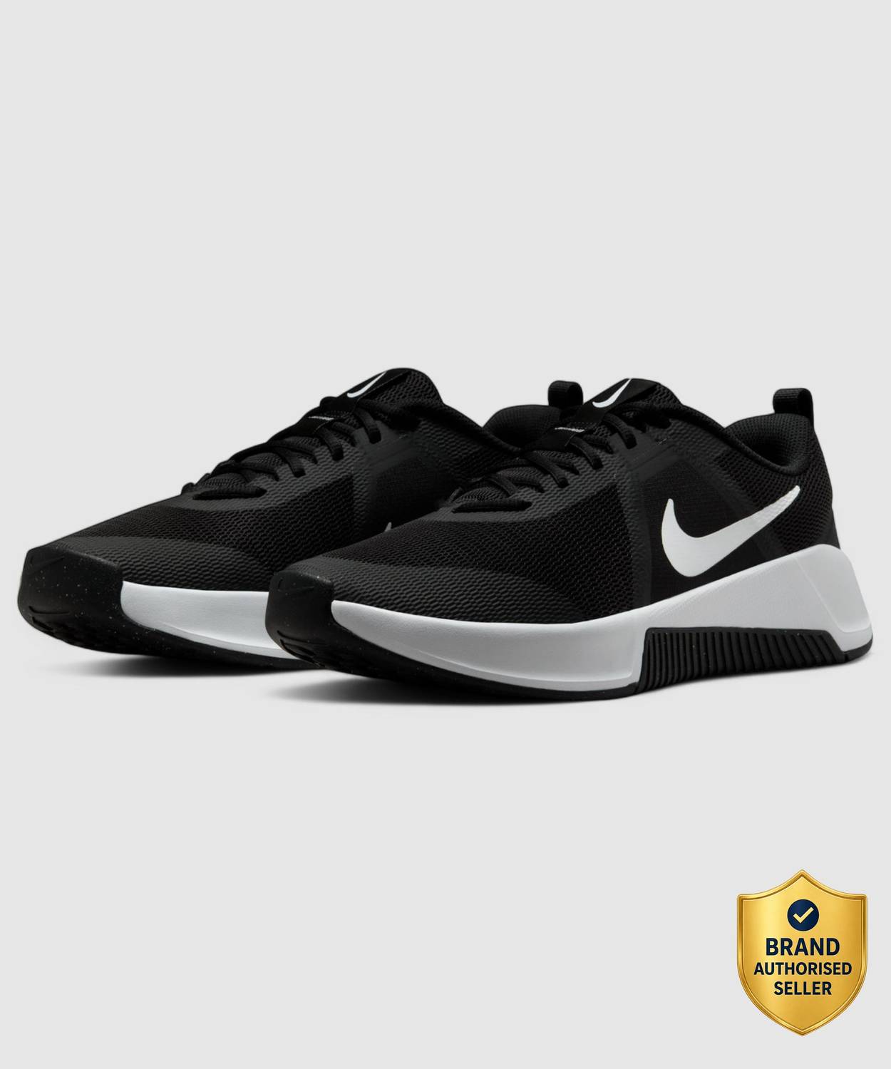Nike MC Trainer 3 Training Shoes for Men (Black)