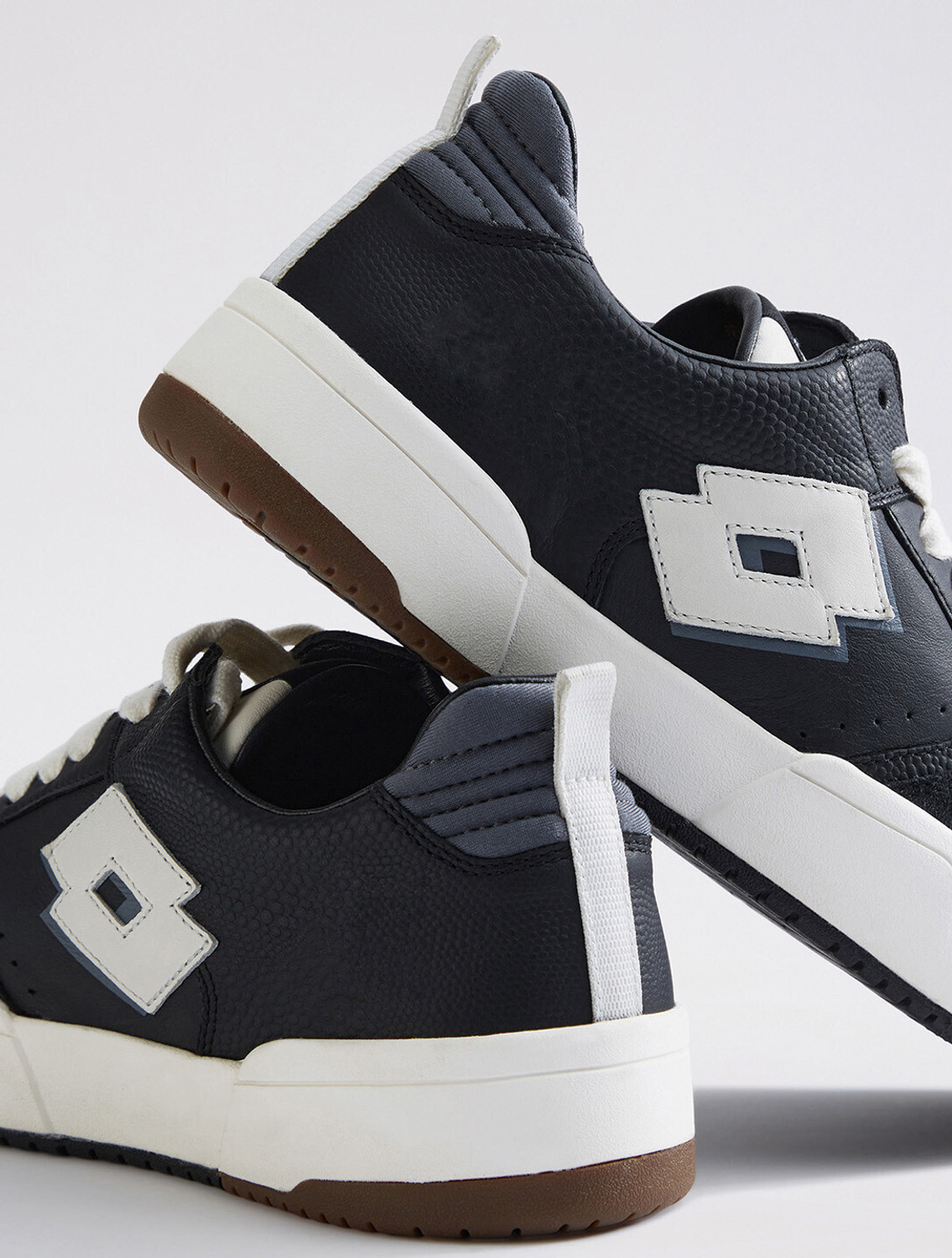 Image of LOTTO Hoop Star OG Sneakers For Men