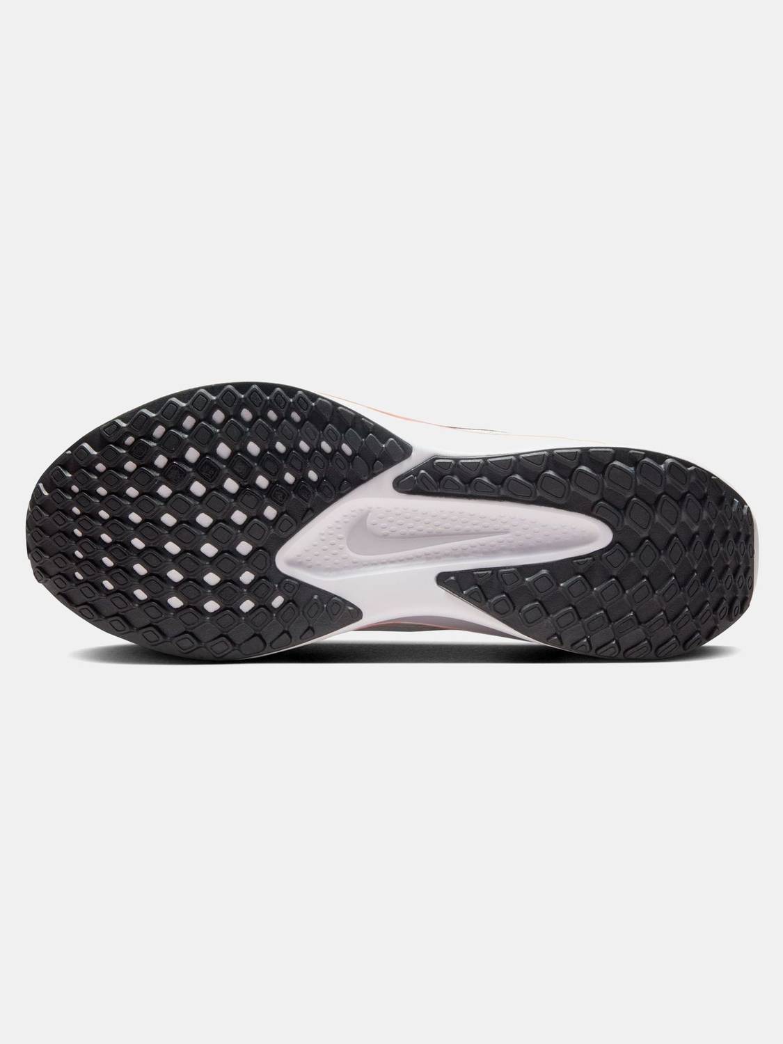NIKE QUEST 6 Men White Running Shoes - Image 4