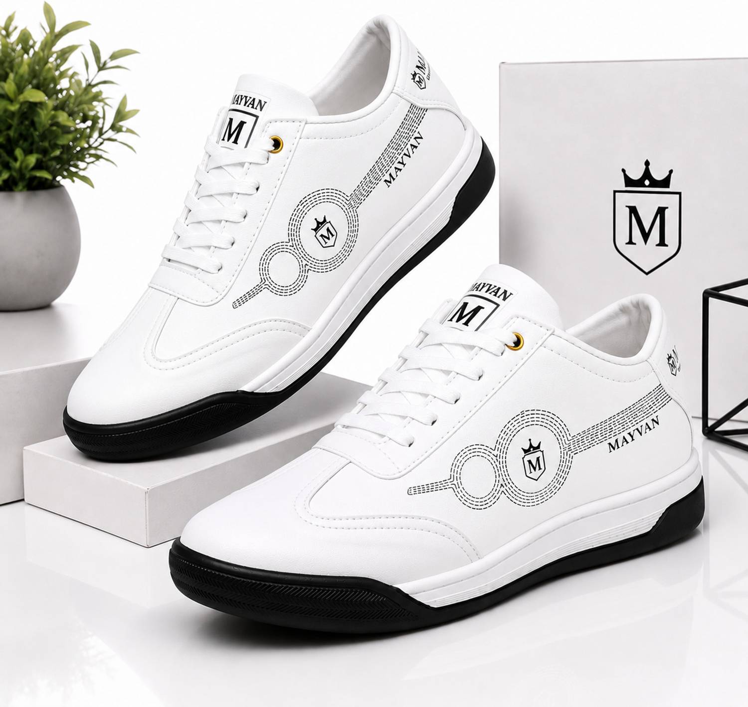 MAYVAN Crest Men's Black Casual Sneakers - Image 1