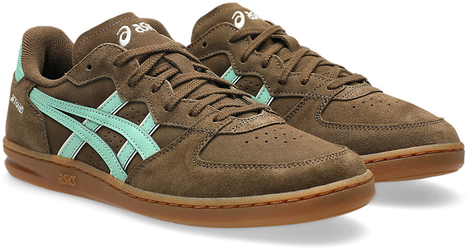 Image of Asics SKYHAND OG Sneakers For Unisex
