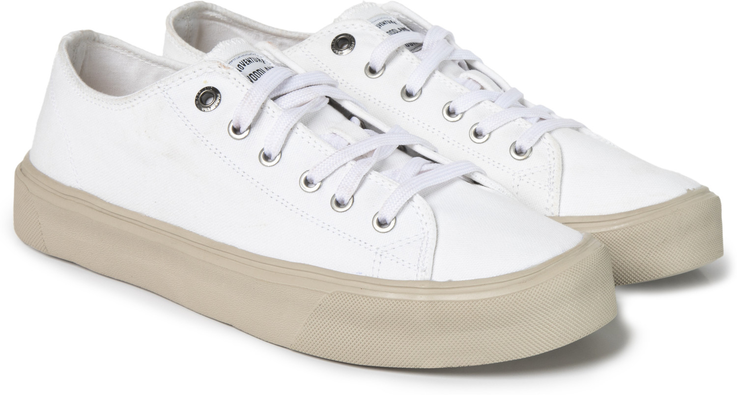 Image of WOODLAND Lace Up Lightweight Breathable Comfortable Daily Use Casuals For Men