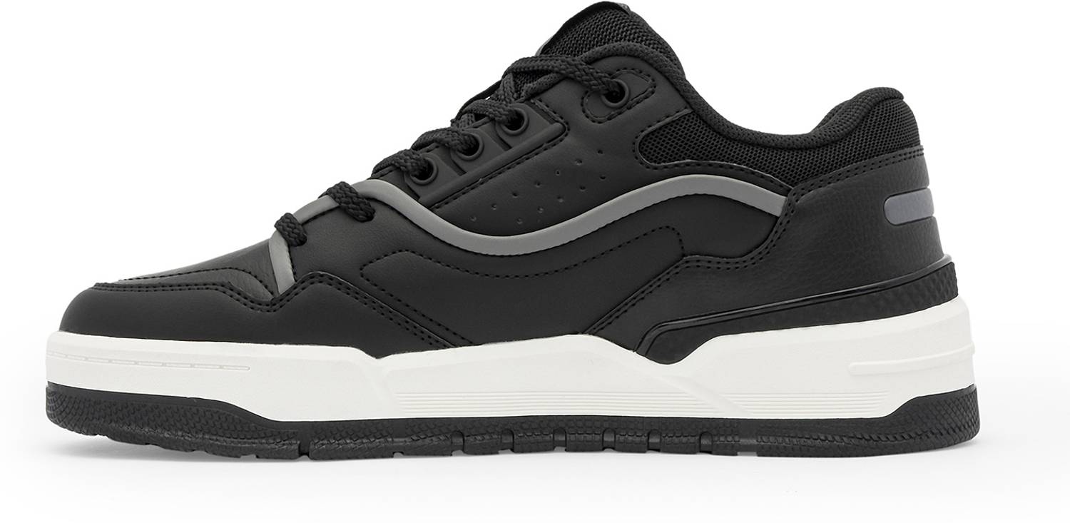 RED TAPE Men's Low Cut Sneaker in Black - Image 3