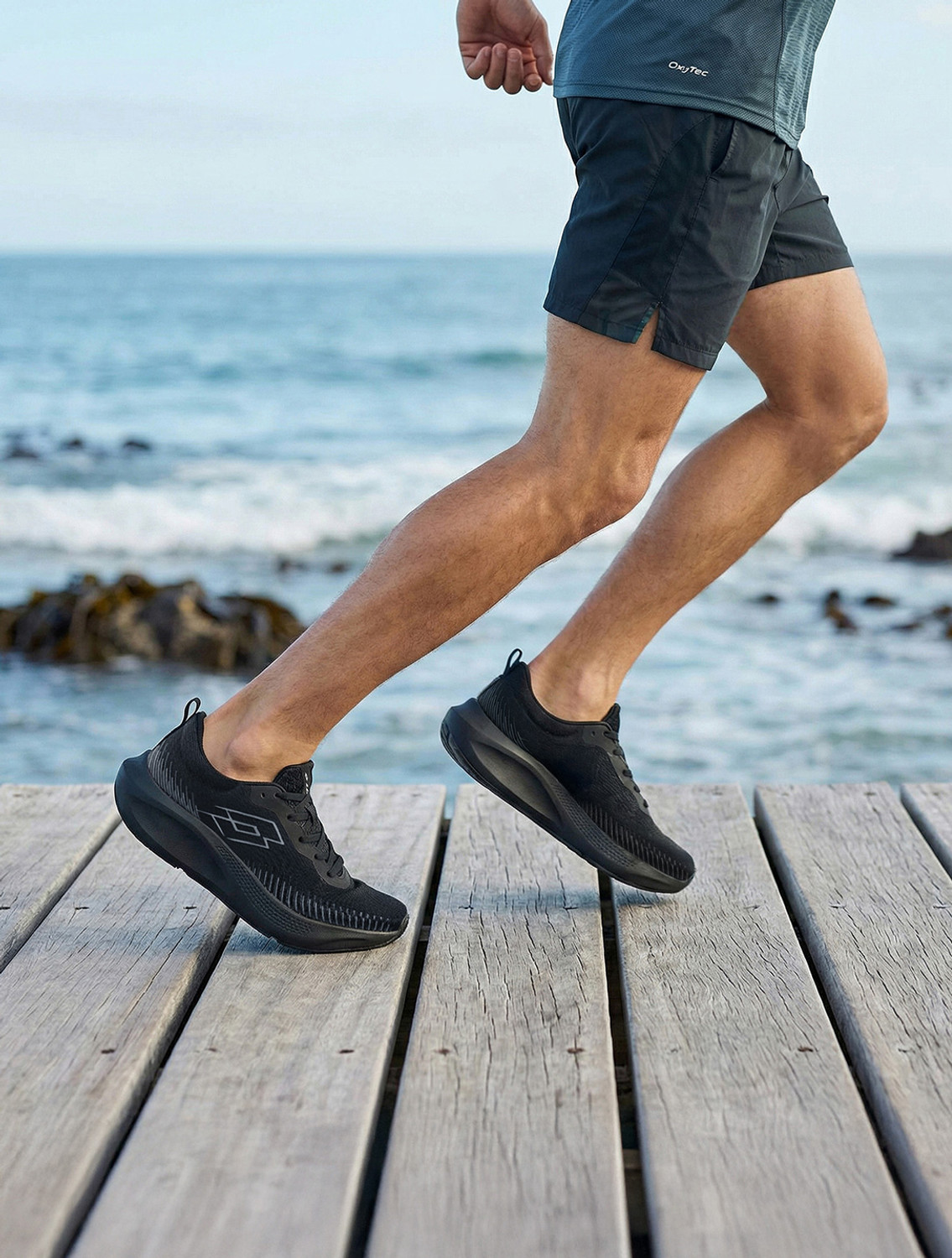 Image of LOTTO Strikerun Running Shoes For Men