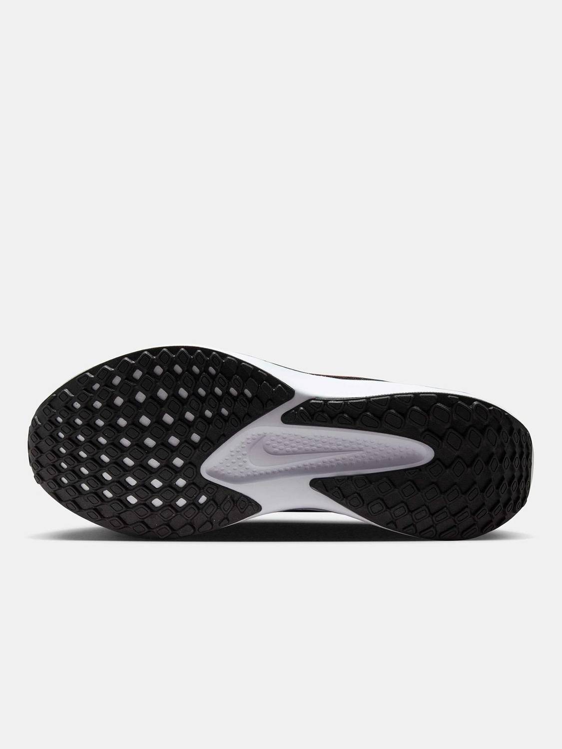 NIKE Quest 6 Men Black Running Shoes - Image 5